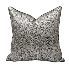 Load image into Gallery viewer, Modern luxury pillow collection