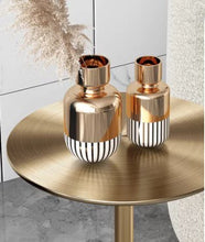 Load image into Gallery viewer, Modern leather base end table